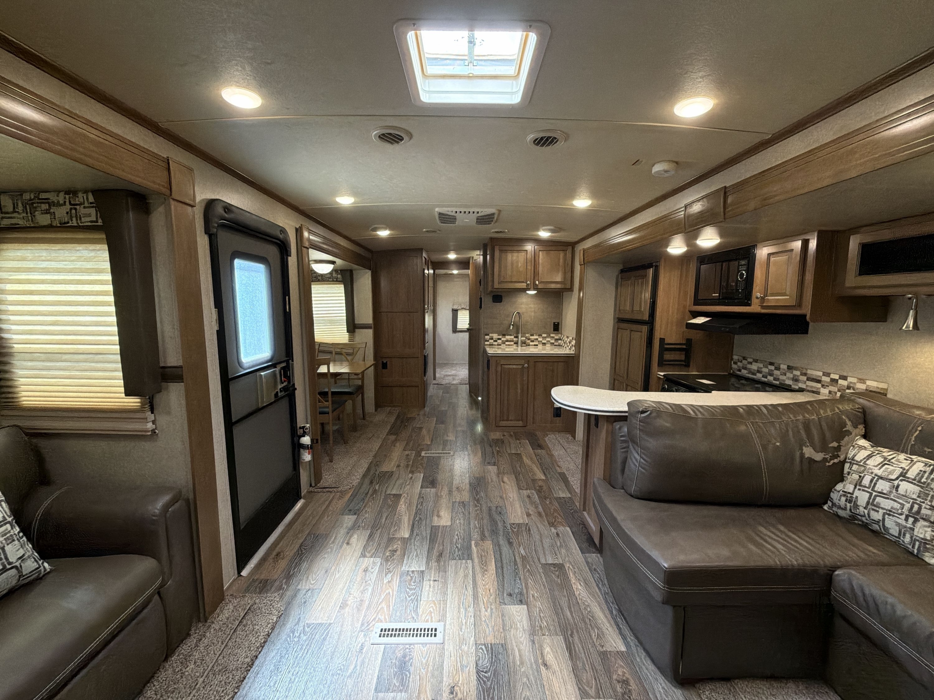 2018 Forest River ROCKWOOD SIGNATURE ULTRA LITE 8324BS in little falls MN