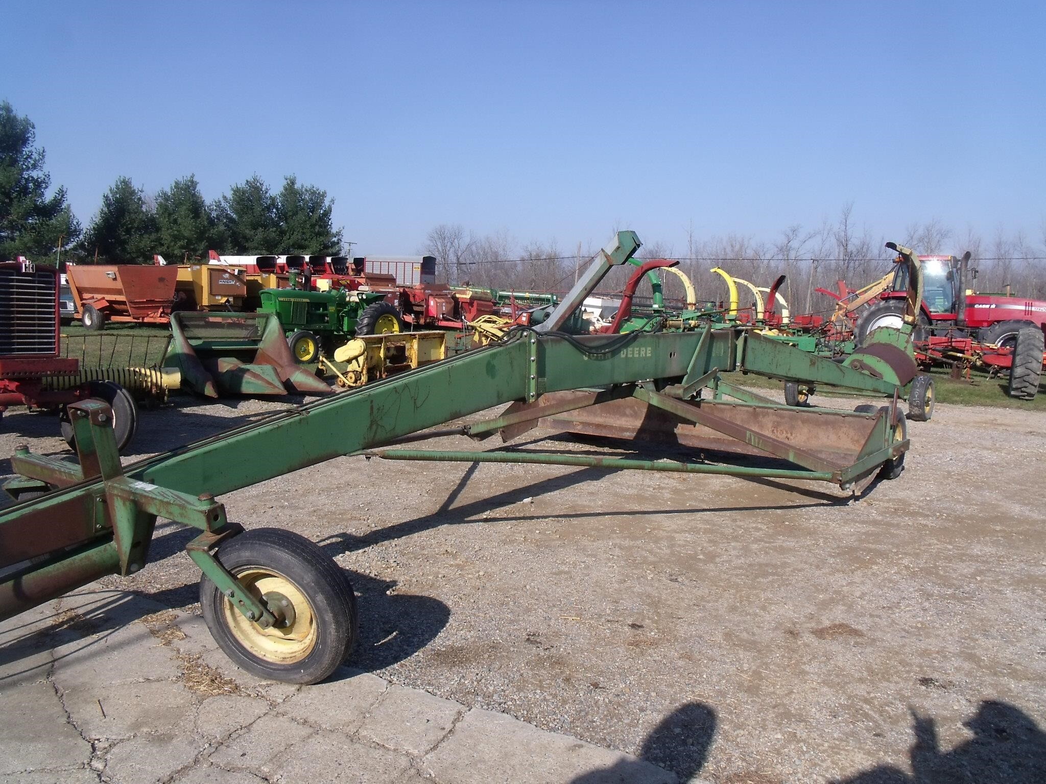 JOHN DEERE 940 in Marlette, MI