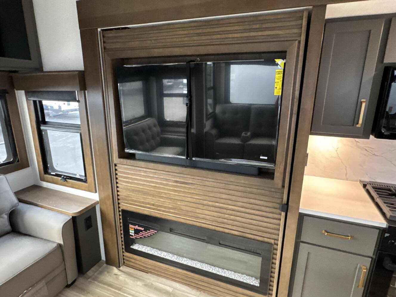 A photo of this 2026 Keystone MONTANA HIGH COUNTRY 290RL