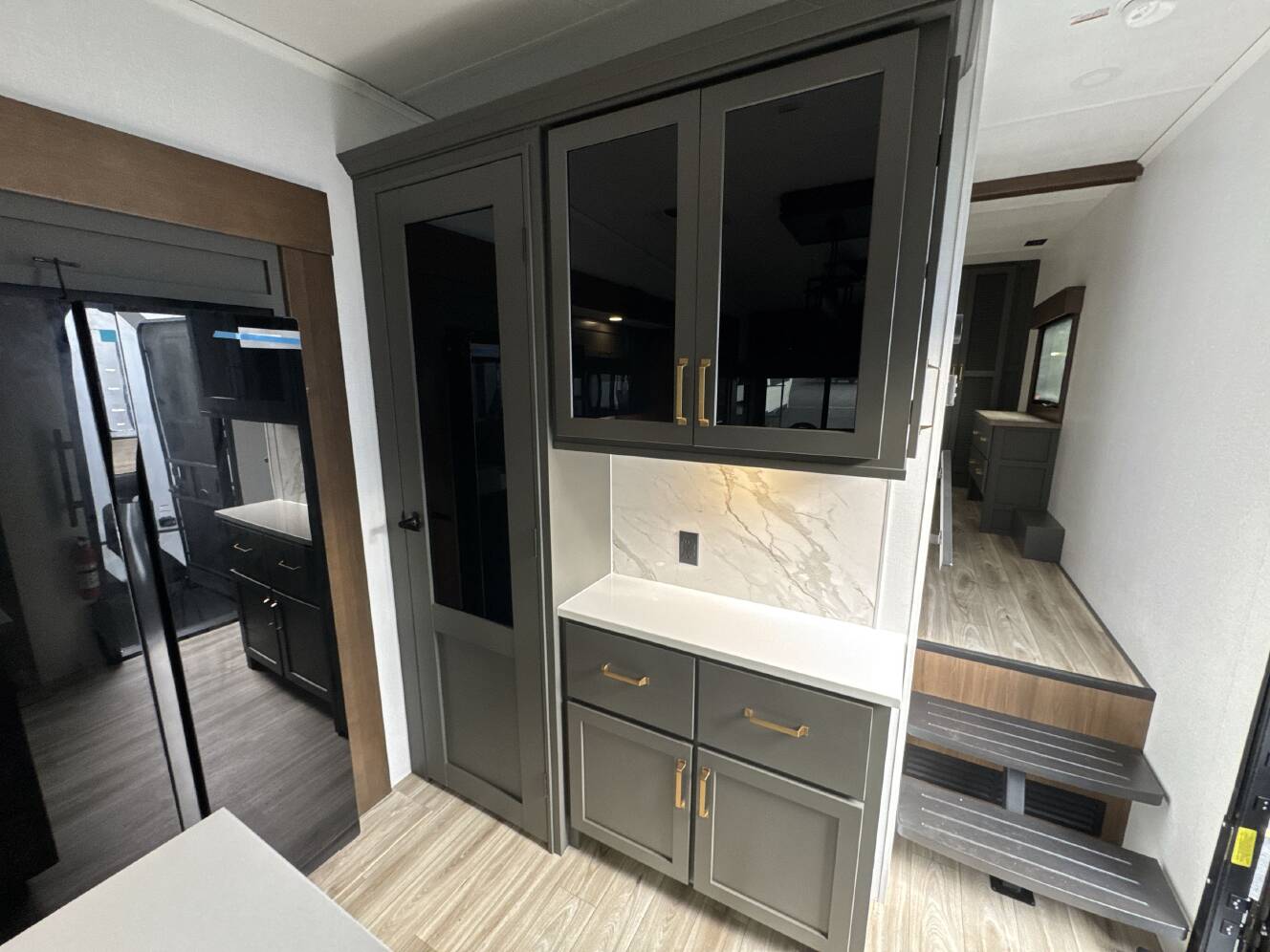A photo of this 2026 Keystone MONTANA HIGH COUNTRY 290RL