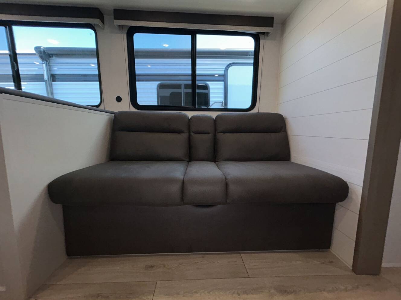 A photo of this 2027 Jayco JAY FLIGHT 261BHS