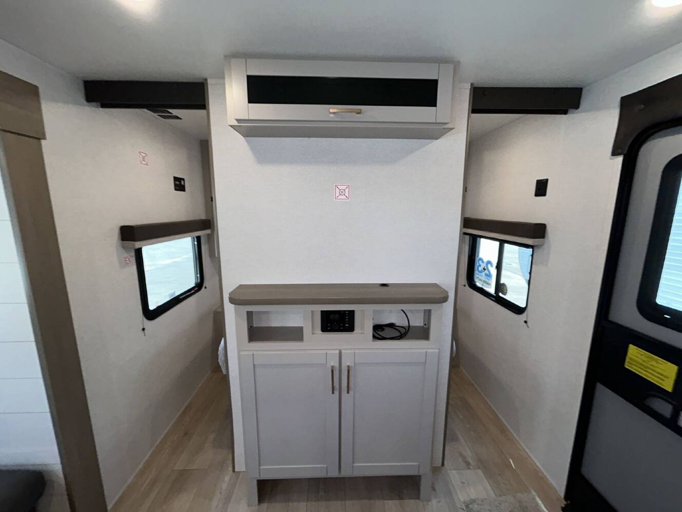 A photo of this 2027 Jayco JAY FLIGHT 261BHS