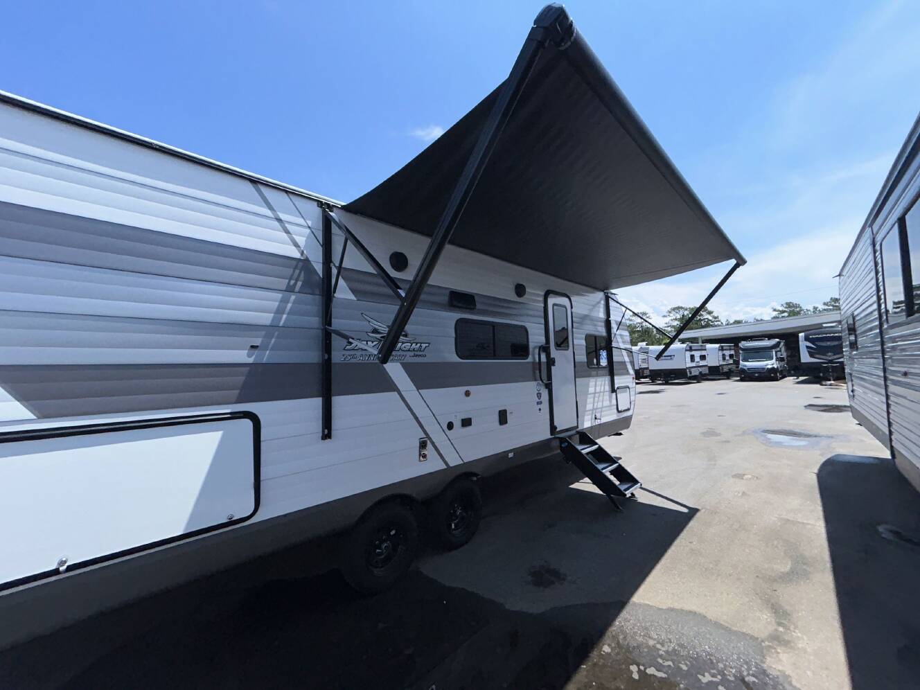 A photo of this 2027 Jayco JAY FLIGHT 261BHS