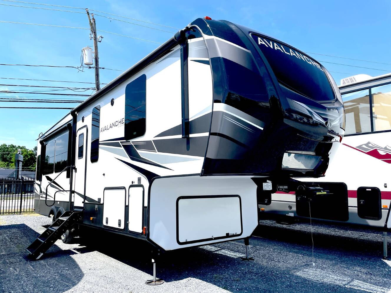 A photo of this 2021 Keystone AVALANCHE 312RS