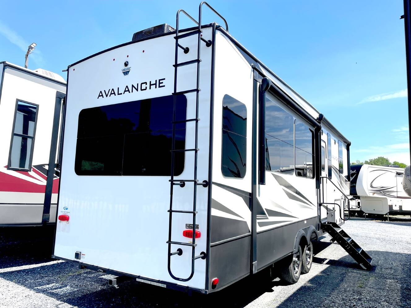 A photo of this 2021 Keystone AVALANCHE 312RS