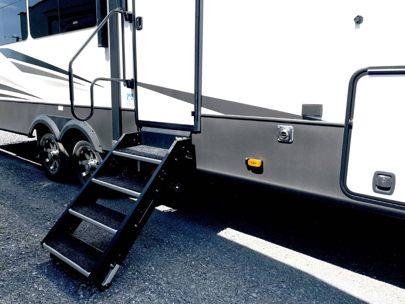 A photo of this 2021 Keystone AVALANCHE 312RS