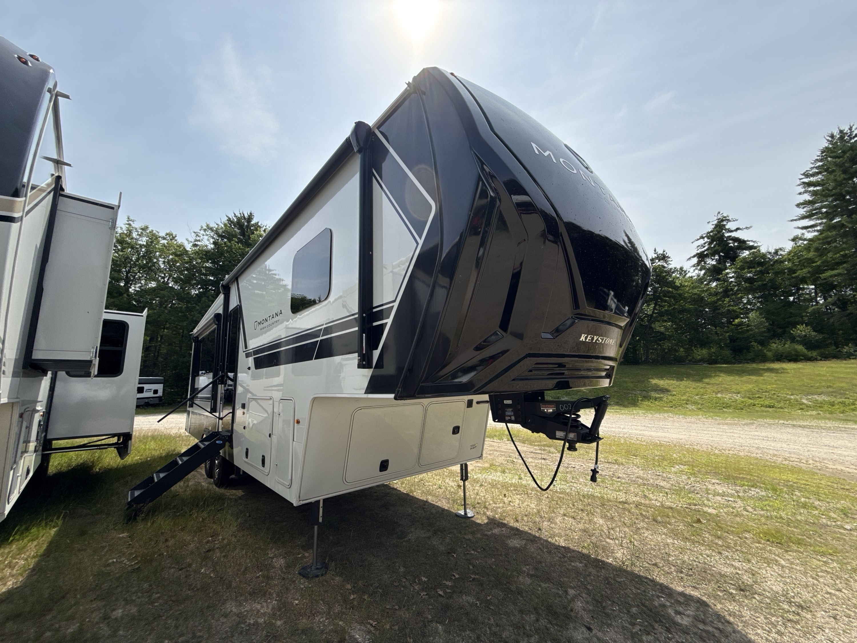 2026 Keystone MONTANA HIGH COUNTRY 290RL in center conway NH