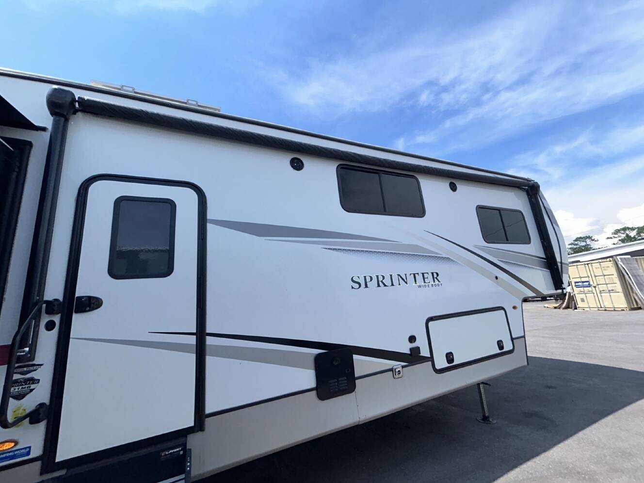 A photo of this 2023 Keystone SPRINTER 31MB