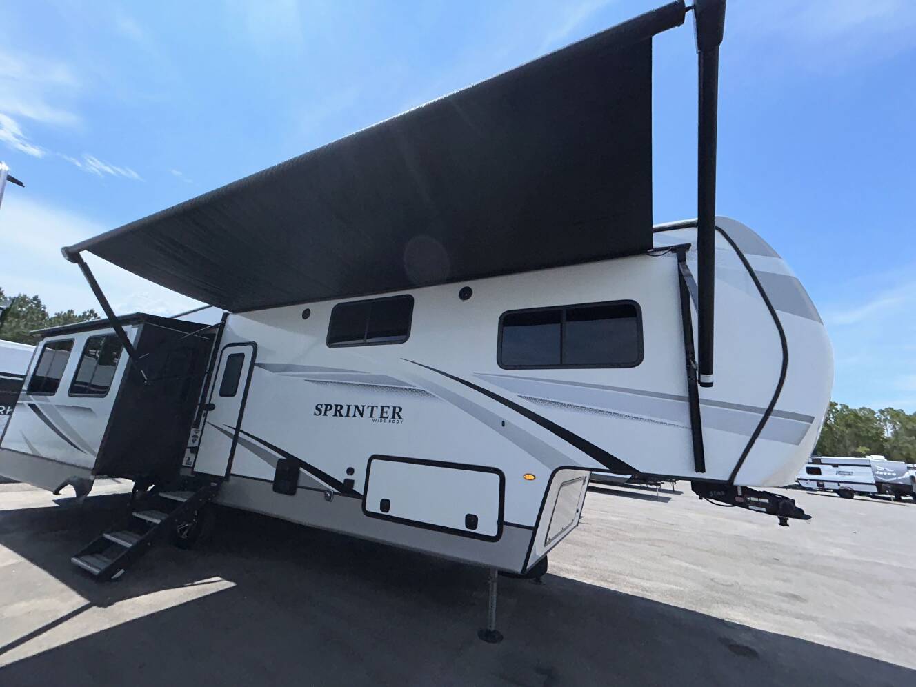A photo of this 2023 Keystone SPRINTER 31MB
