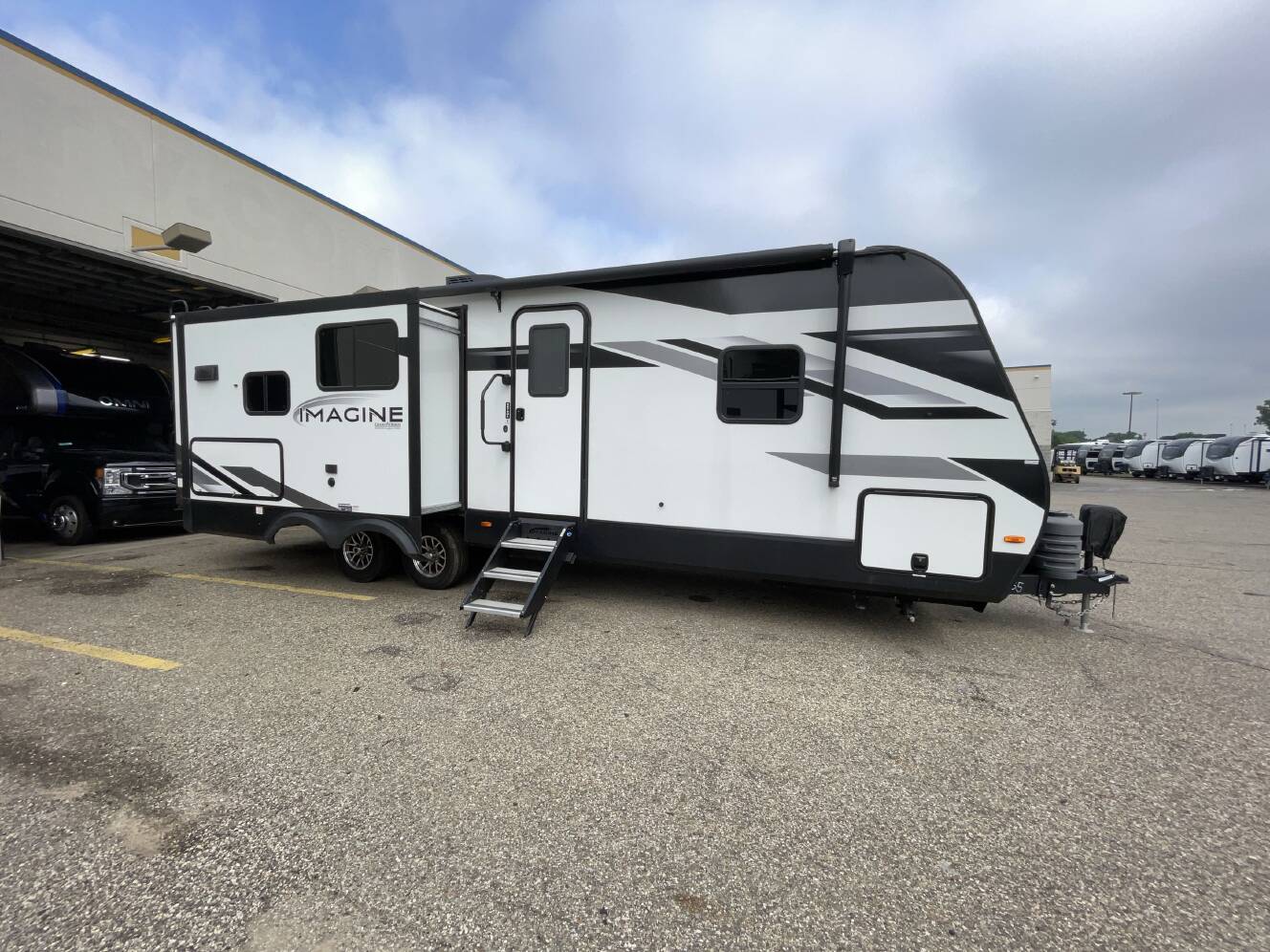 A photo of this 2024 Grand Design IMAGINE 2670MK