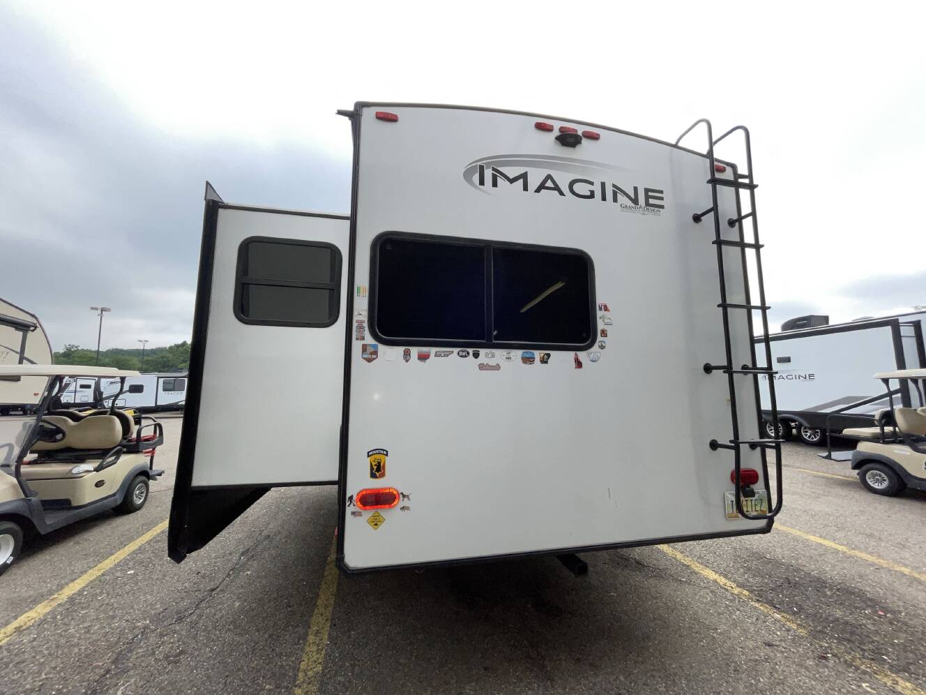 A photo of this 2024 Grand Design IMAGINE 2670MK