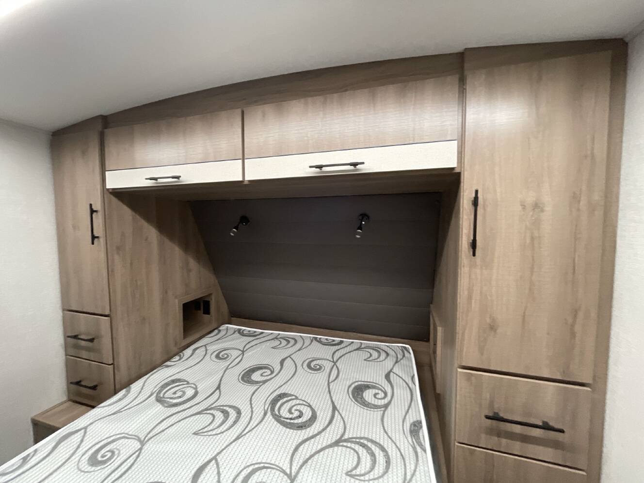A photo of this 2024 Grand Design IMAGINE 2670MK