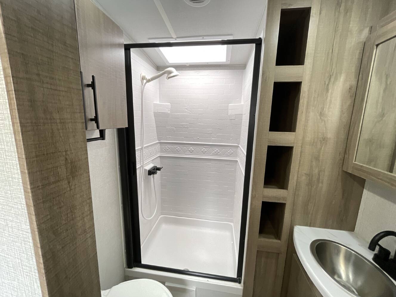 A photo of this 2024 Grand Design IMAGINE 2670MK