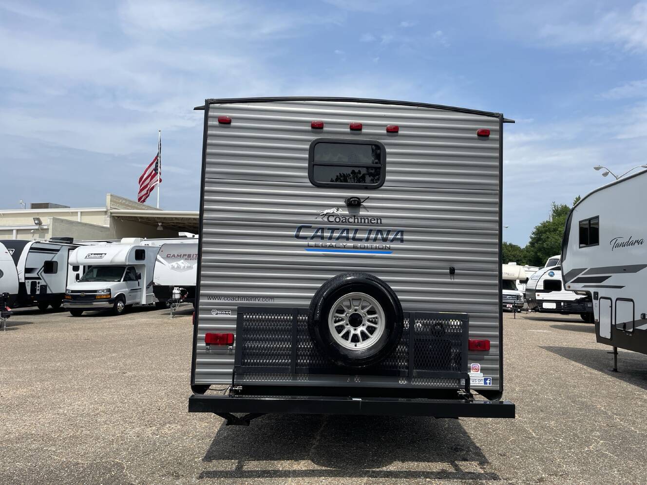 A photo of this 2021 Coachmen CATALINA LEGACY 293QBCK