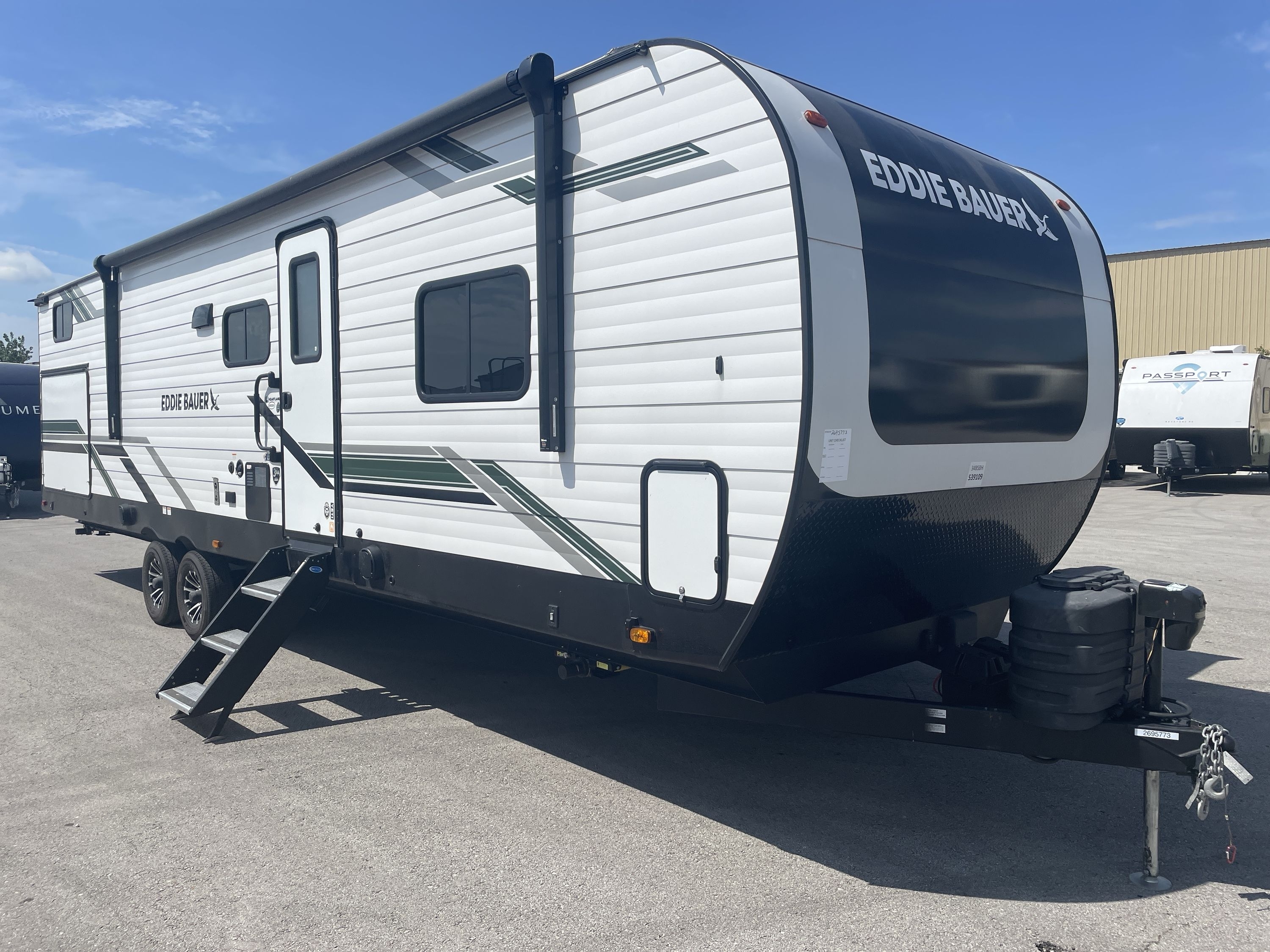 2025 Heartland EDDIE BAUER 34BSBH in kansas city KS