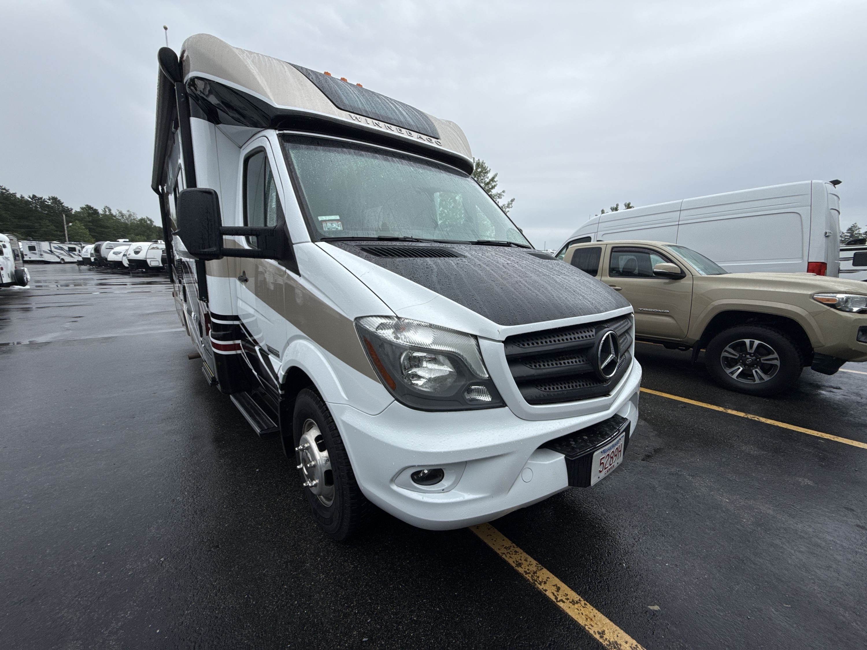 2017 Winnebago VIEW 24G in uxbridge MA