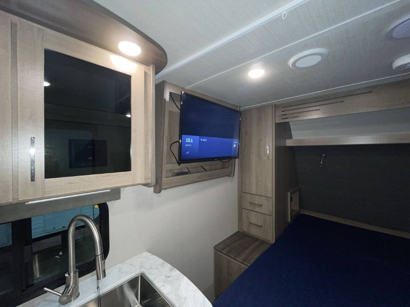 A photo of this 2022 Grand Design IMAGINE XLS 21BHE