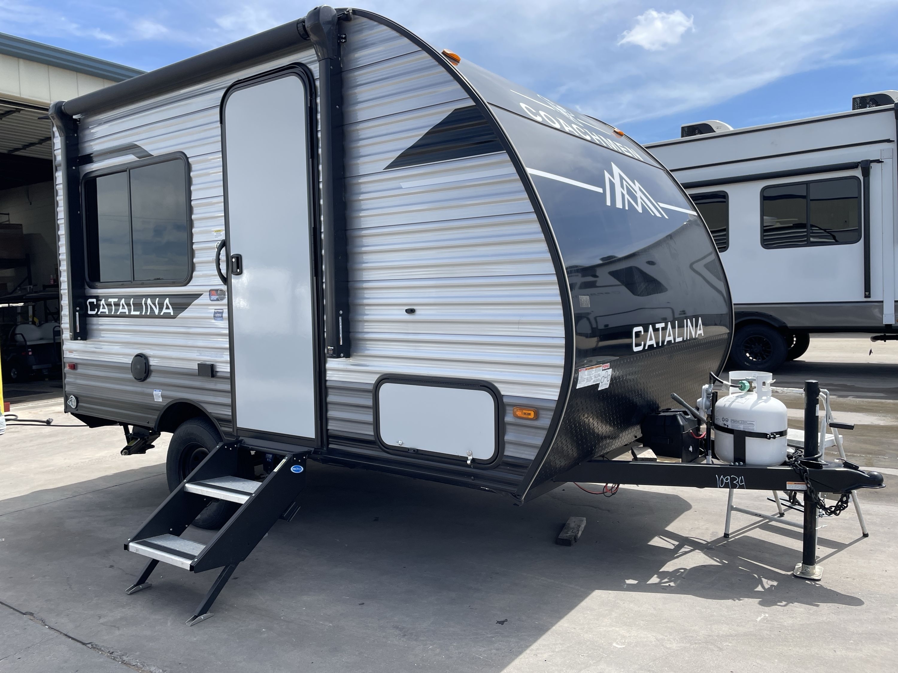 2025 Coachmen CATALINA SUMMIT 134RDX RV