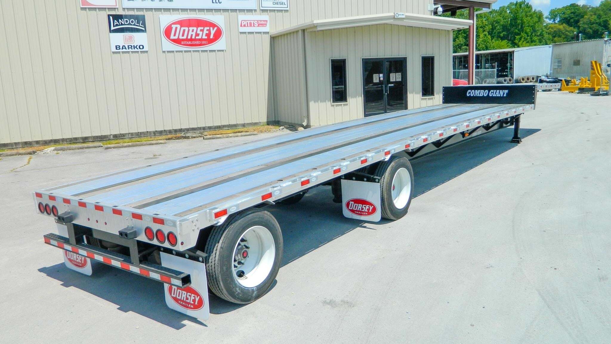 2027 DORSEY DC48 22.5 TIRES in Waverly, TN