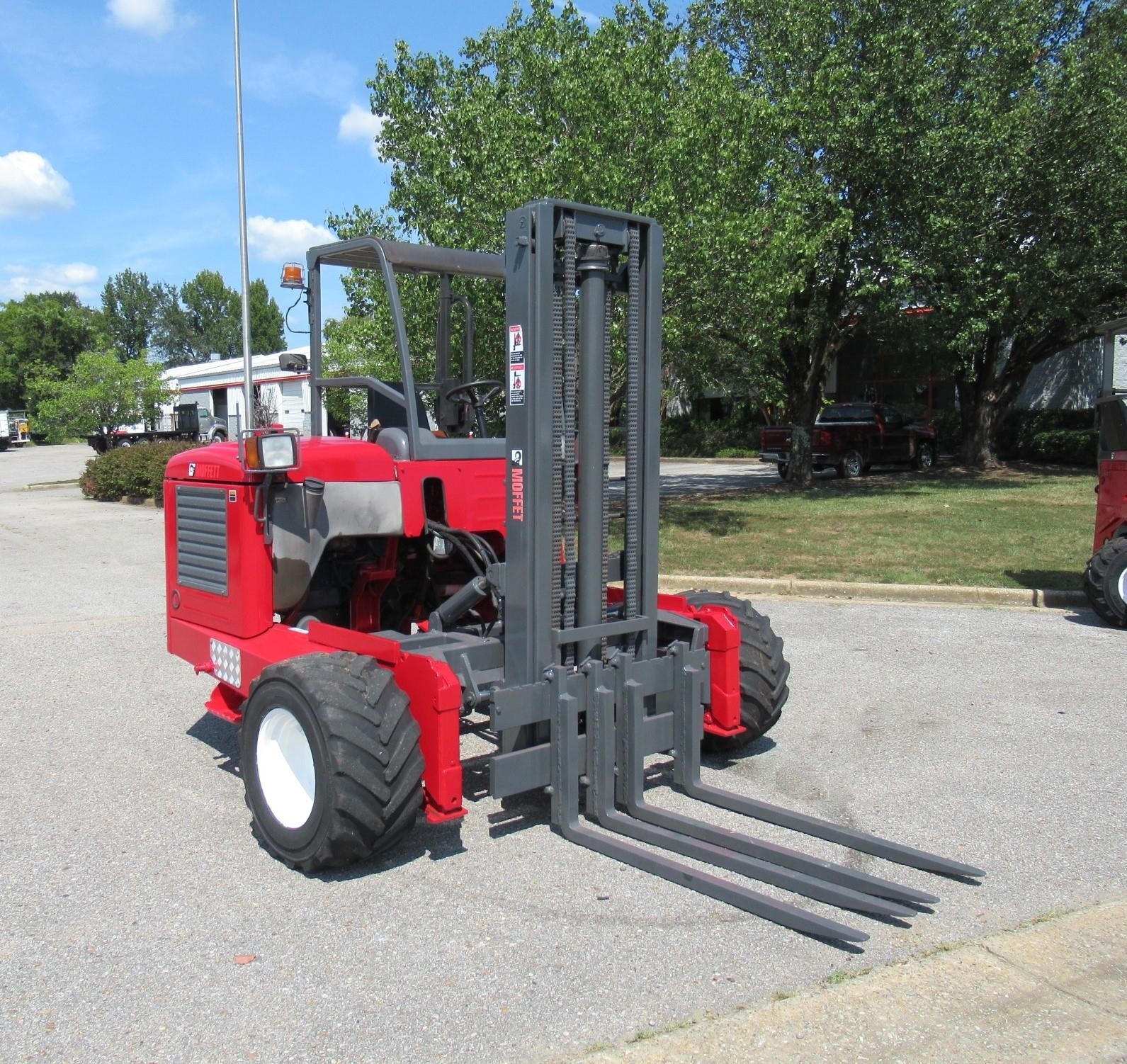 2006 MOFFETT M55 in Tuscaloosa, AL