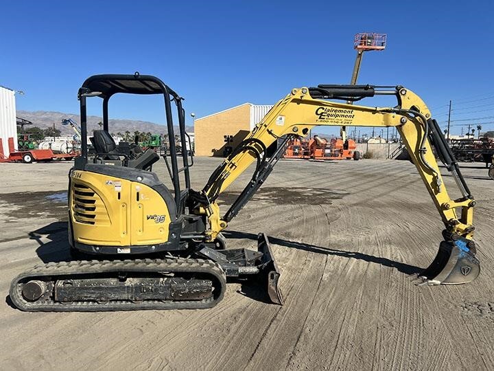 2017 YANMAR VIO35-6A in San Diego, CA