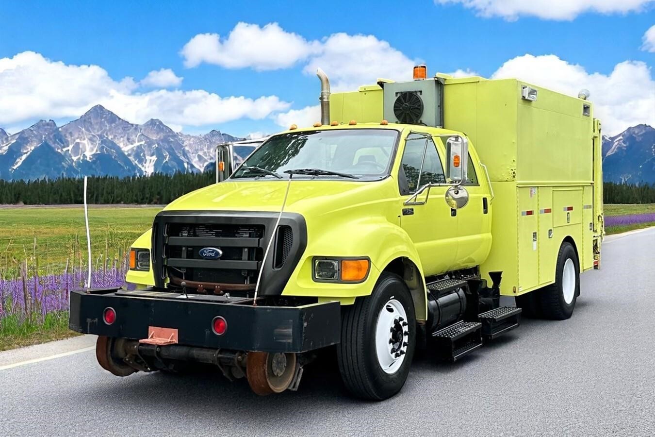 2011 FORD F750 SD in Hatfield, PA