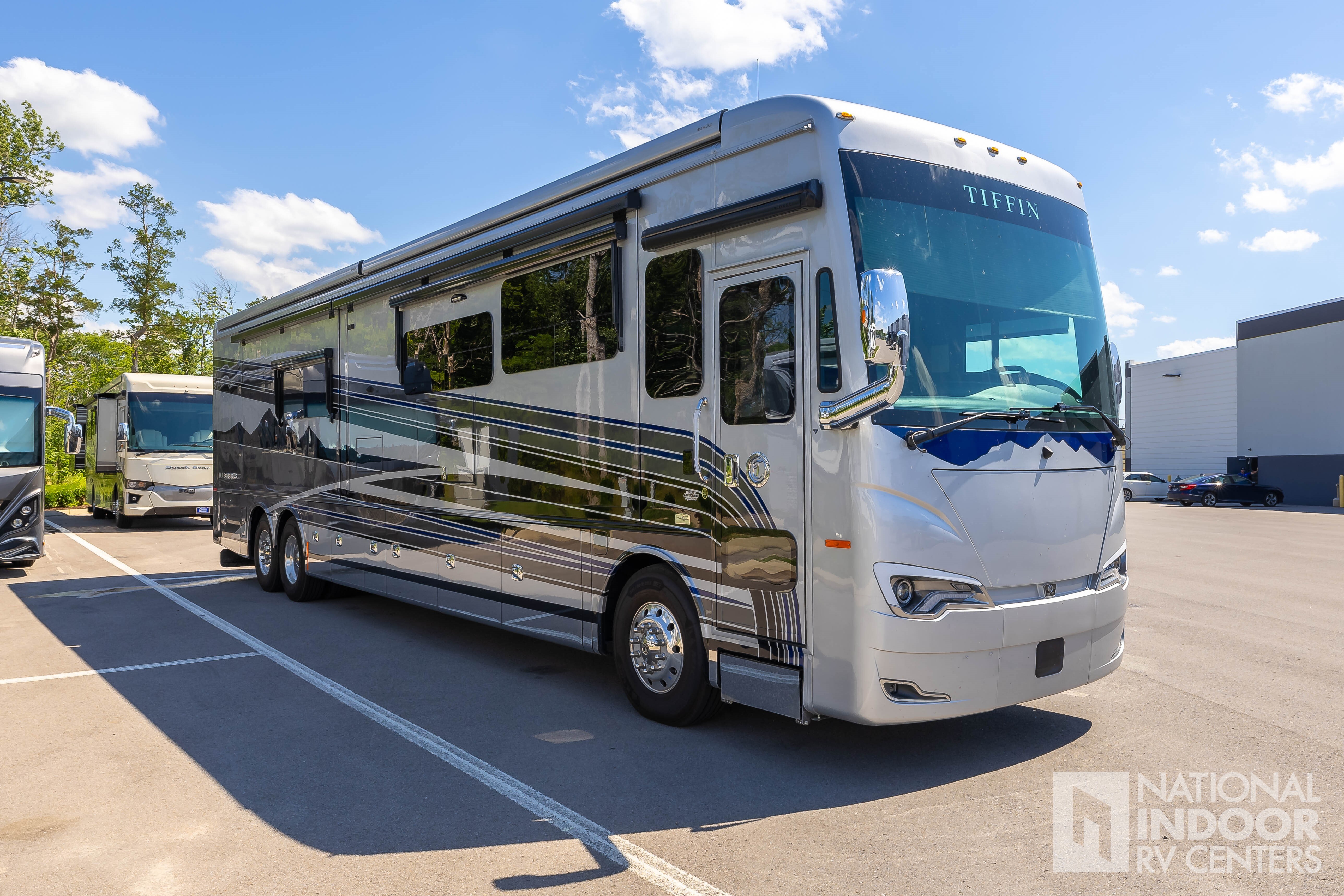 2025 Tiffin Motorhomes Allegro Bus 45BTP RV