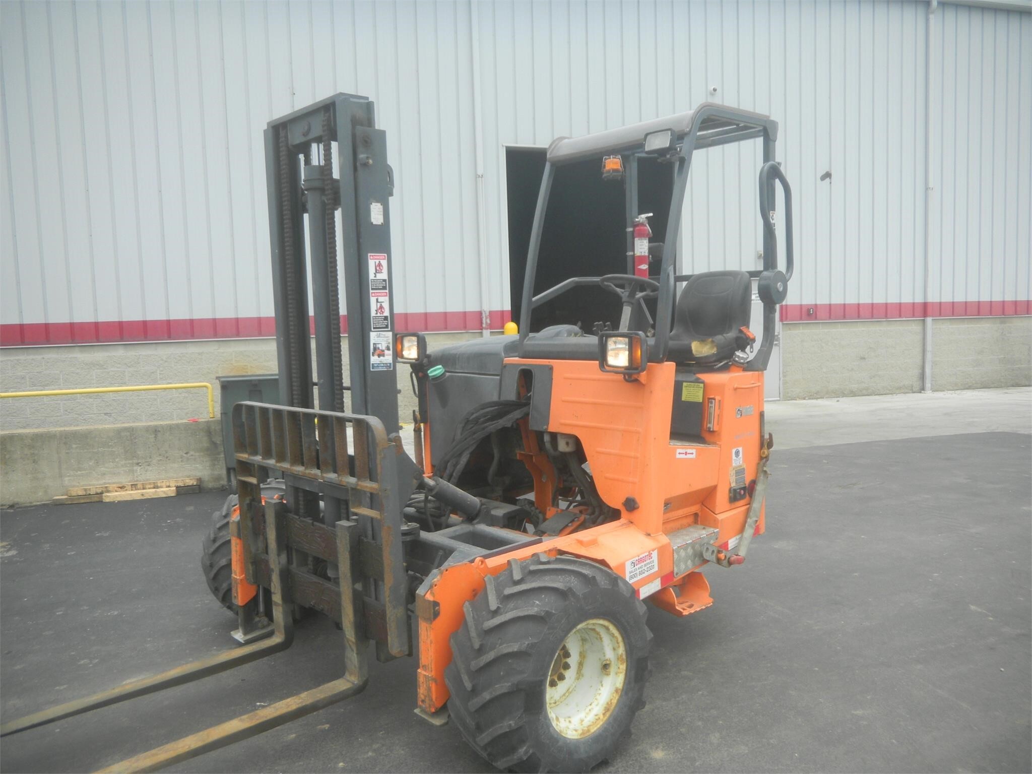 2013 MOFFETT M55 in Columbus, OH