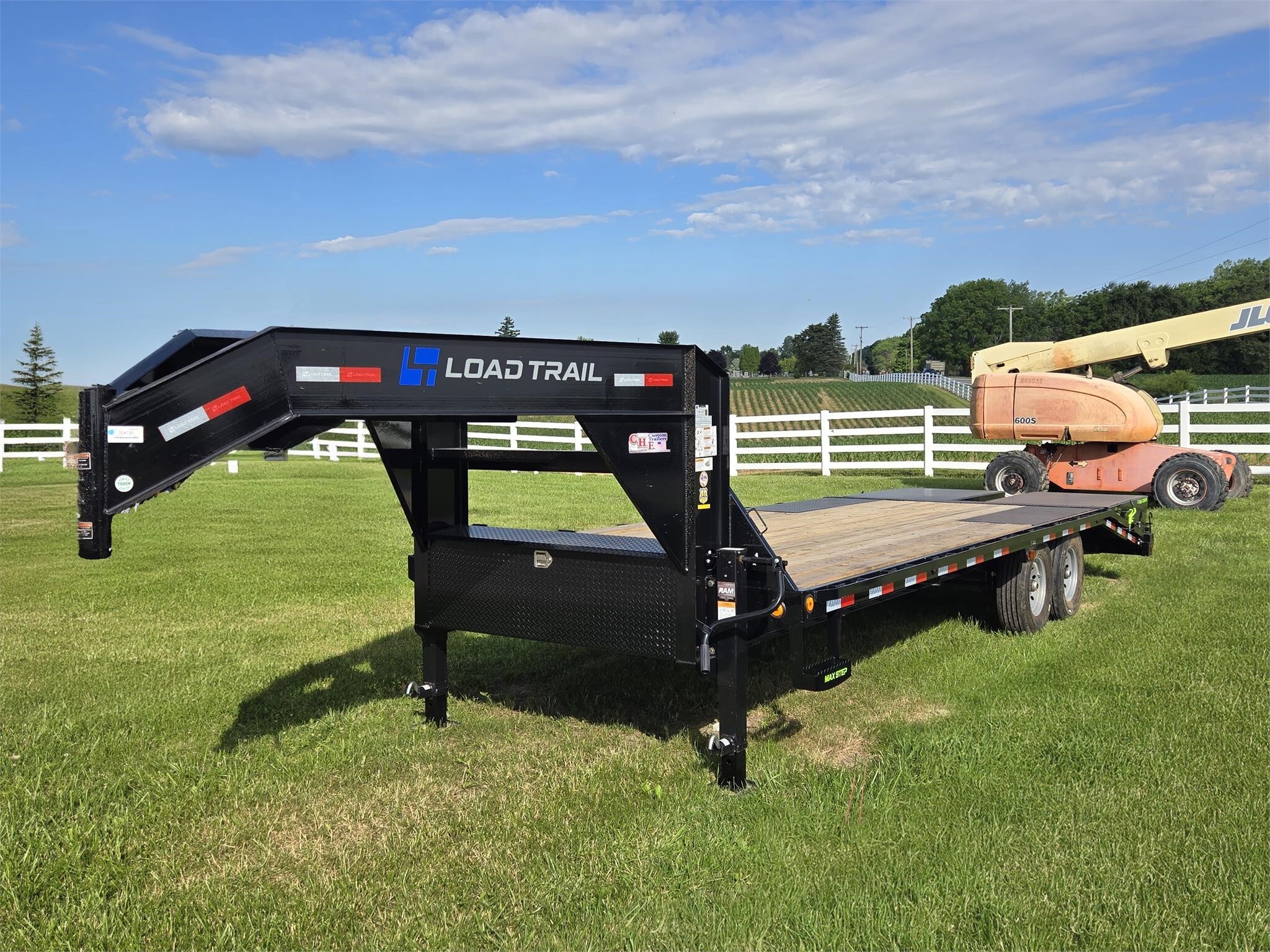 2024 LOAD TRAIL GS0224072 in London, OH
