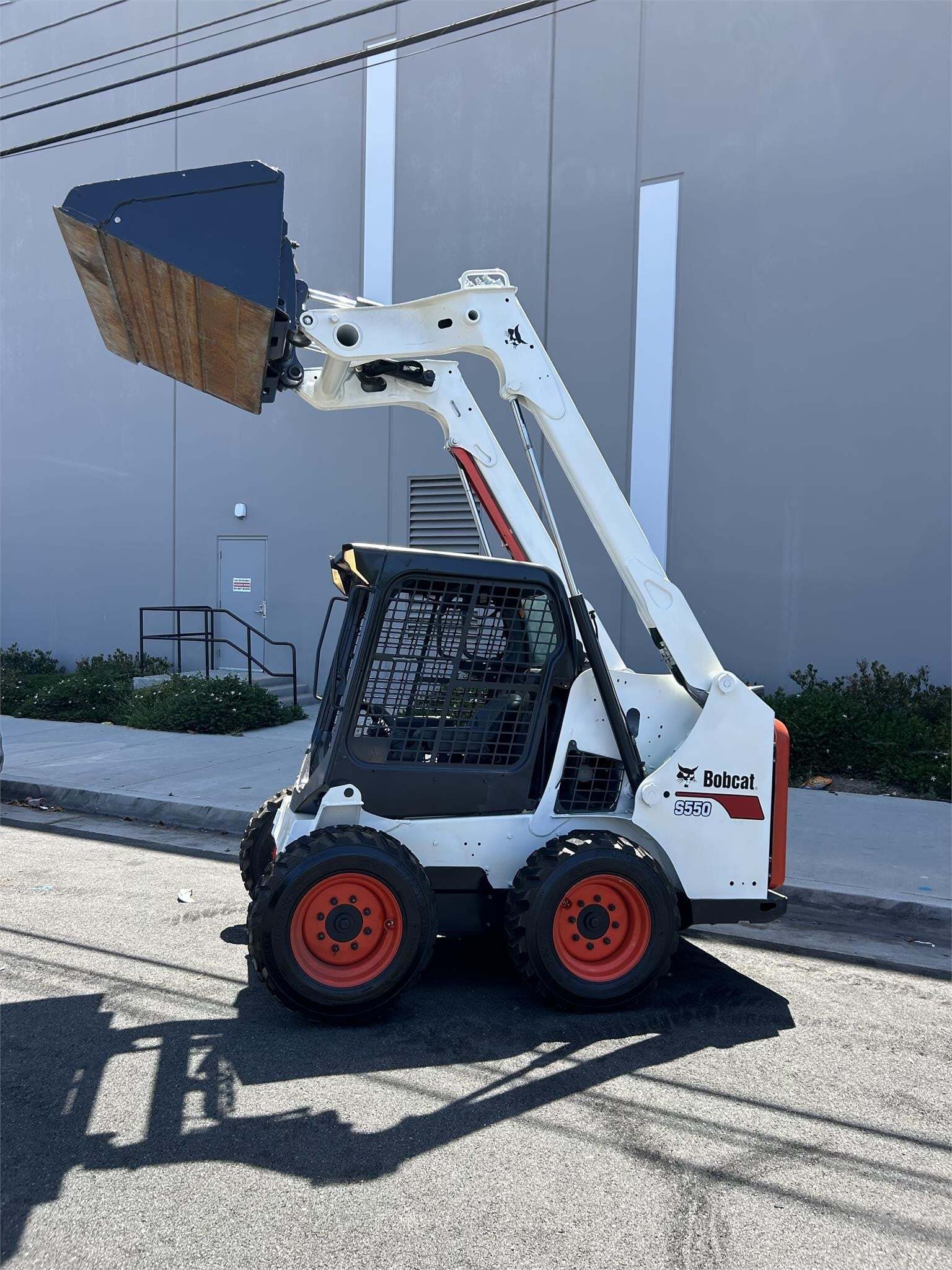 2017 BOBCAT S550 in Palos Verdes Peninsula, CA