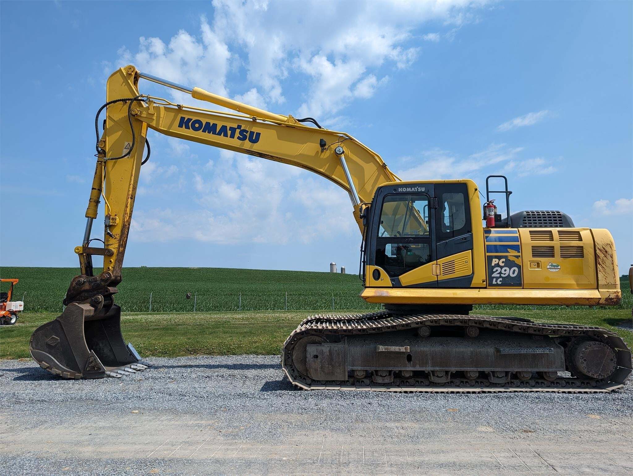 2014 KOMATSU PC290 LC-10 in Womelsdorf, PA