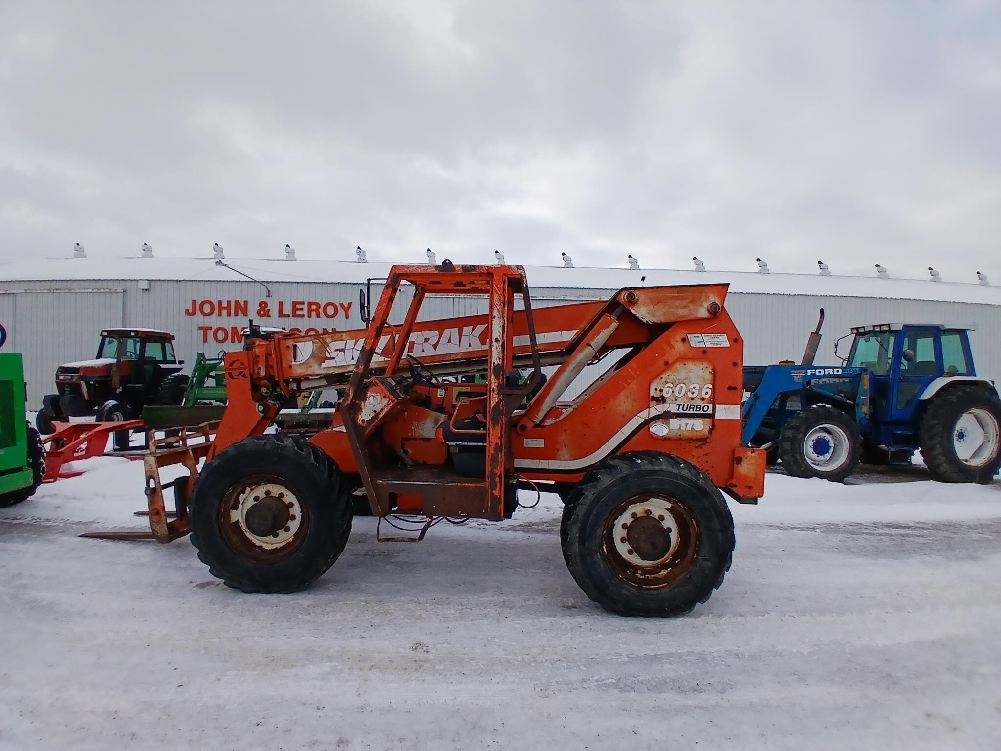 SKY TRAK 6036 in Marlette, MI