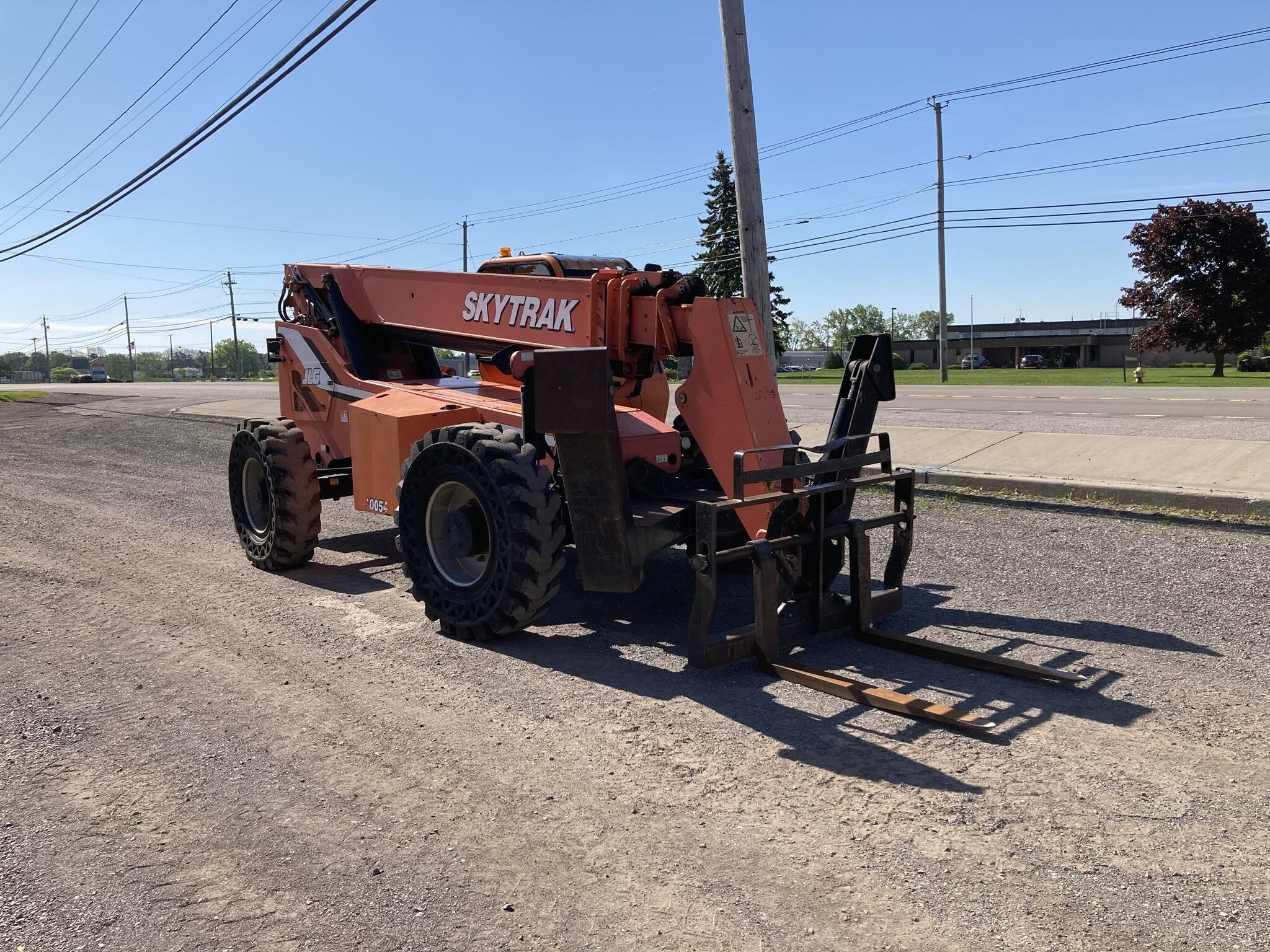 2015 SKY TRAK 10054 in Batavia, NY