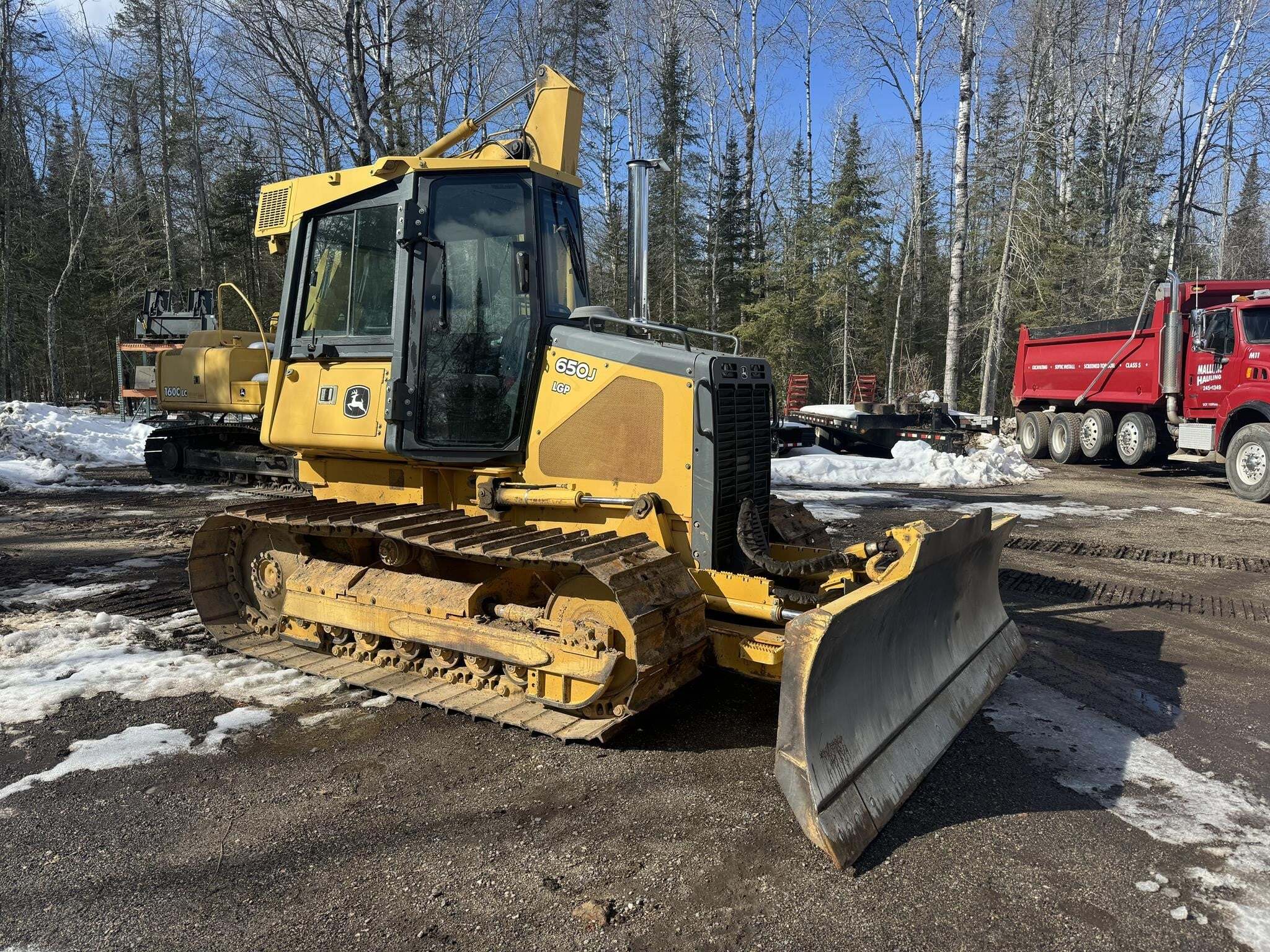2005 DEERE 650J LGP in Brainerd, MN