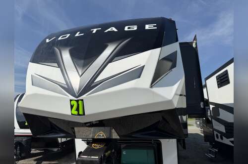 2021 Dutchmen VOLTAGE TRITON 3551 in findlay OH