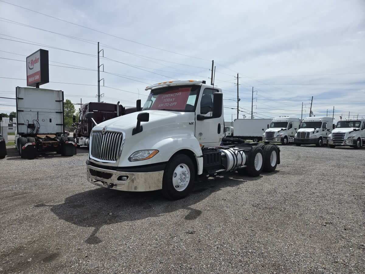 2019 INTERNATIONAL LT625 DAYCAB T/A in Saint Rose, LA