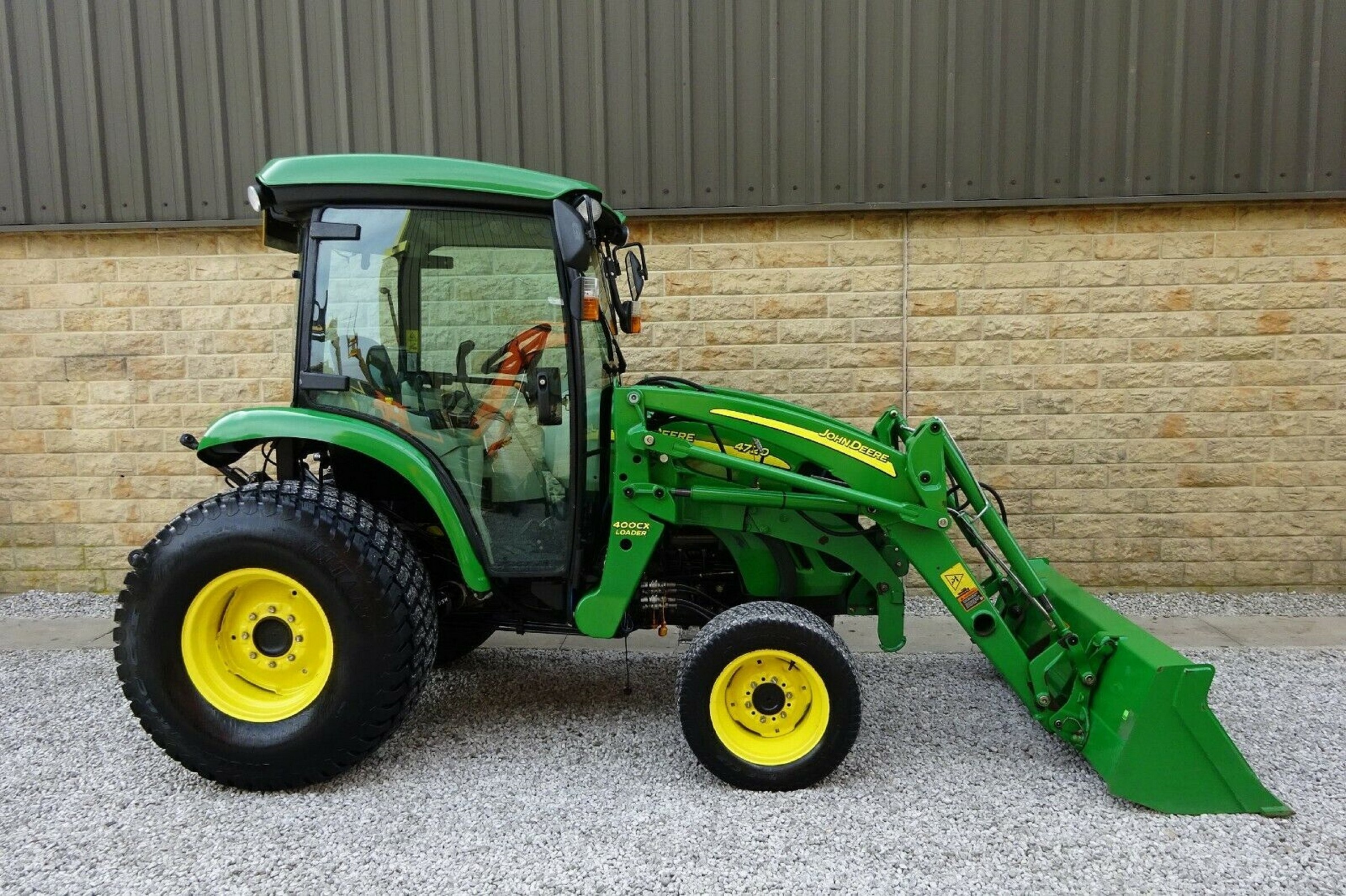 2009 JOHN DEERE 4720 Loader in Santa Anna, TX