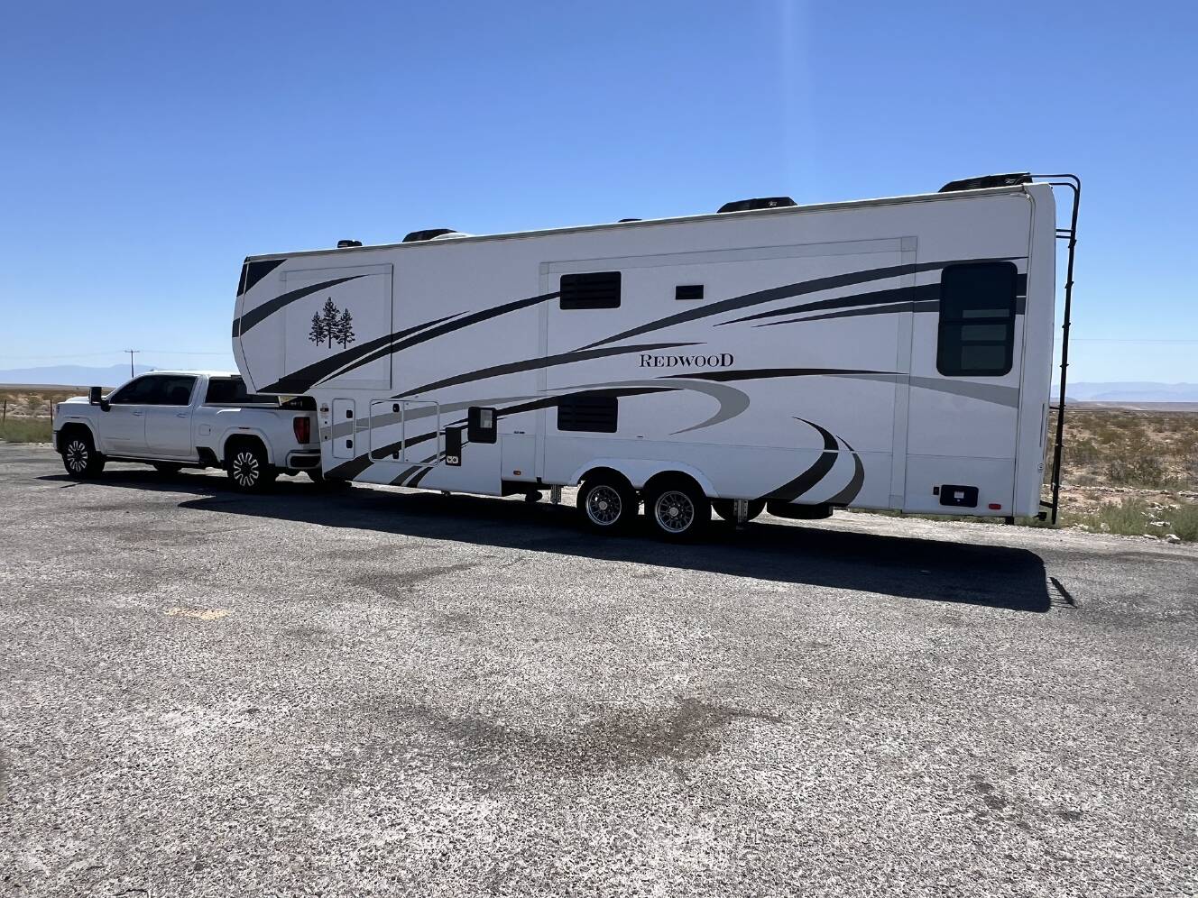 A photo of this 2021 Redwood REDWOOD 3401RL