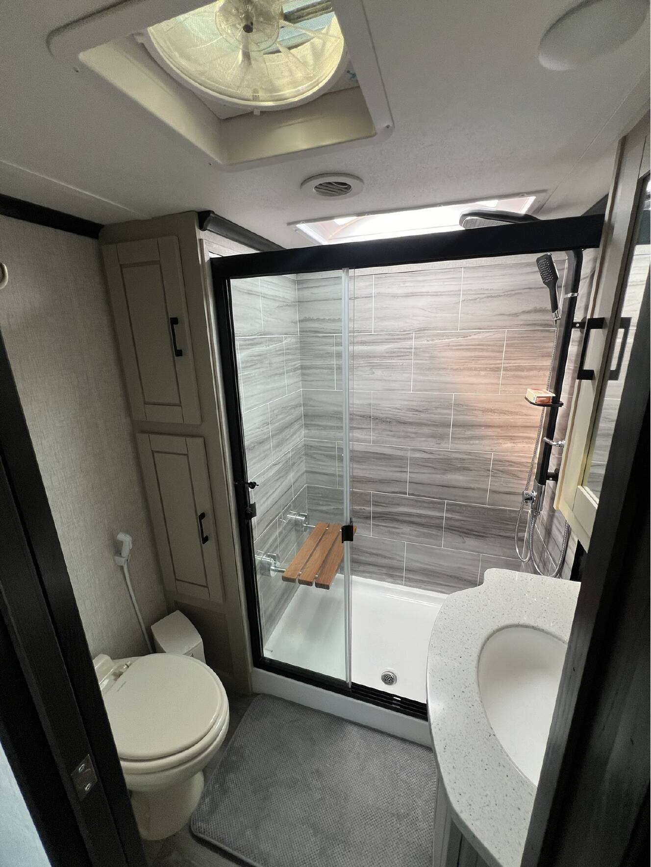 A photo of this 2021 Redwood REDWOOD 3401RL