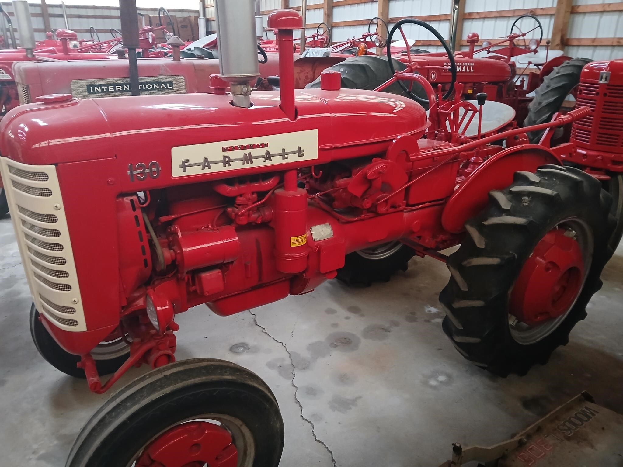 INTERNATIONAL 130 in Marlette, MI