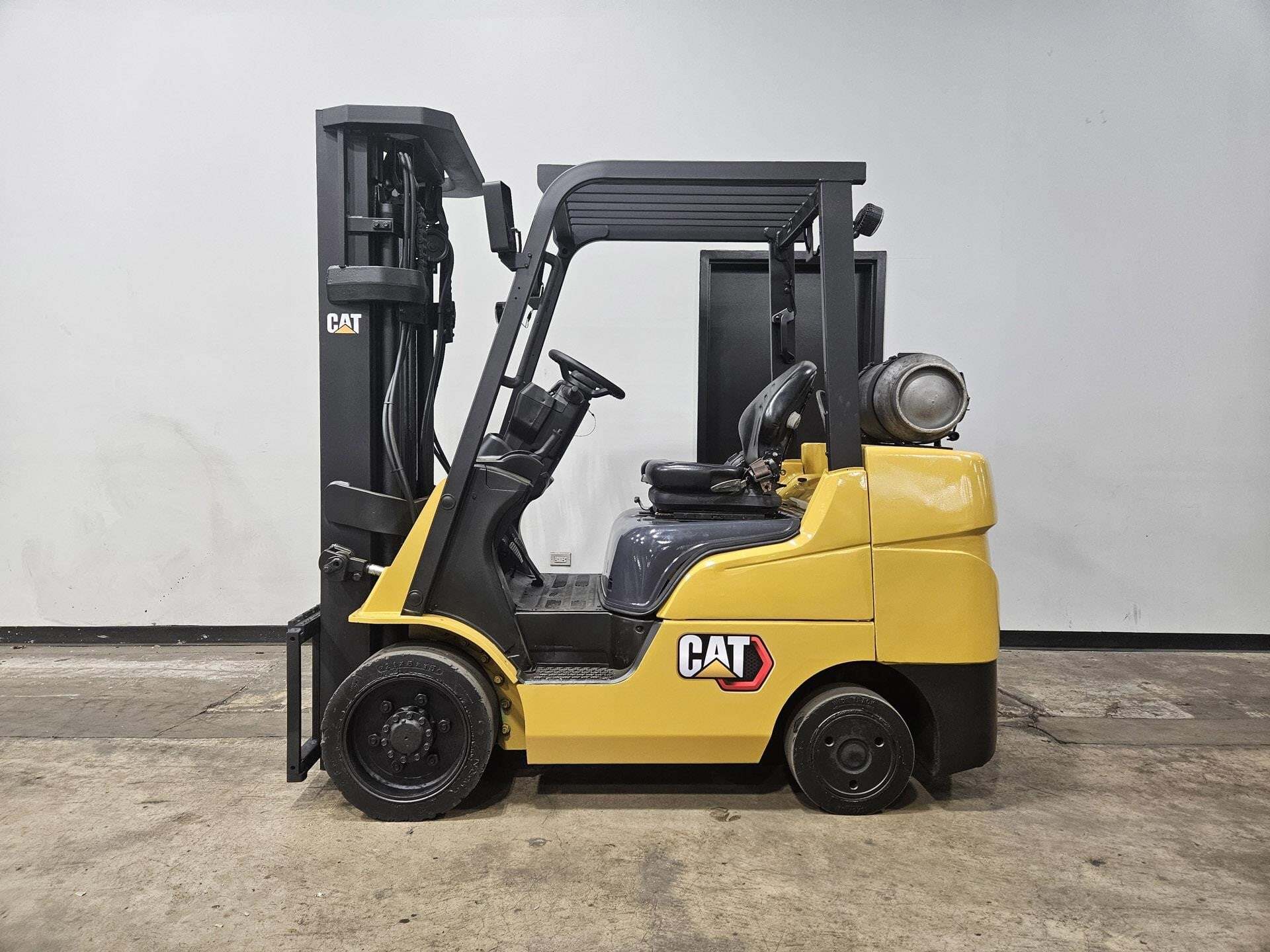 2019 MITSUBISHI FGC33N in Palmetto, FL