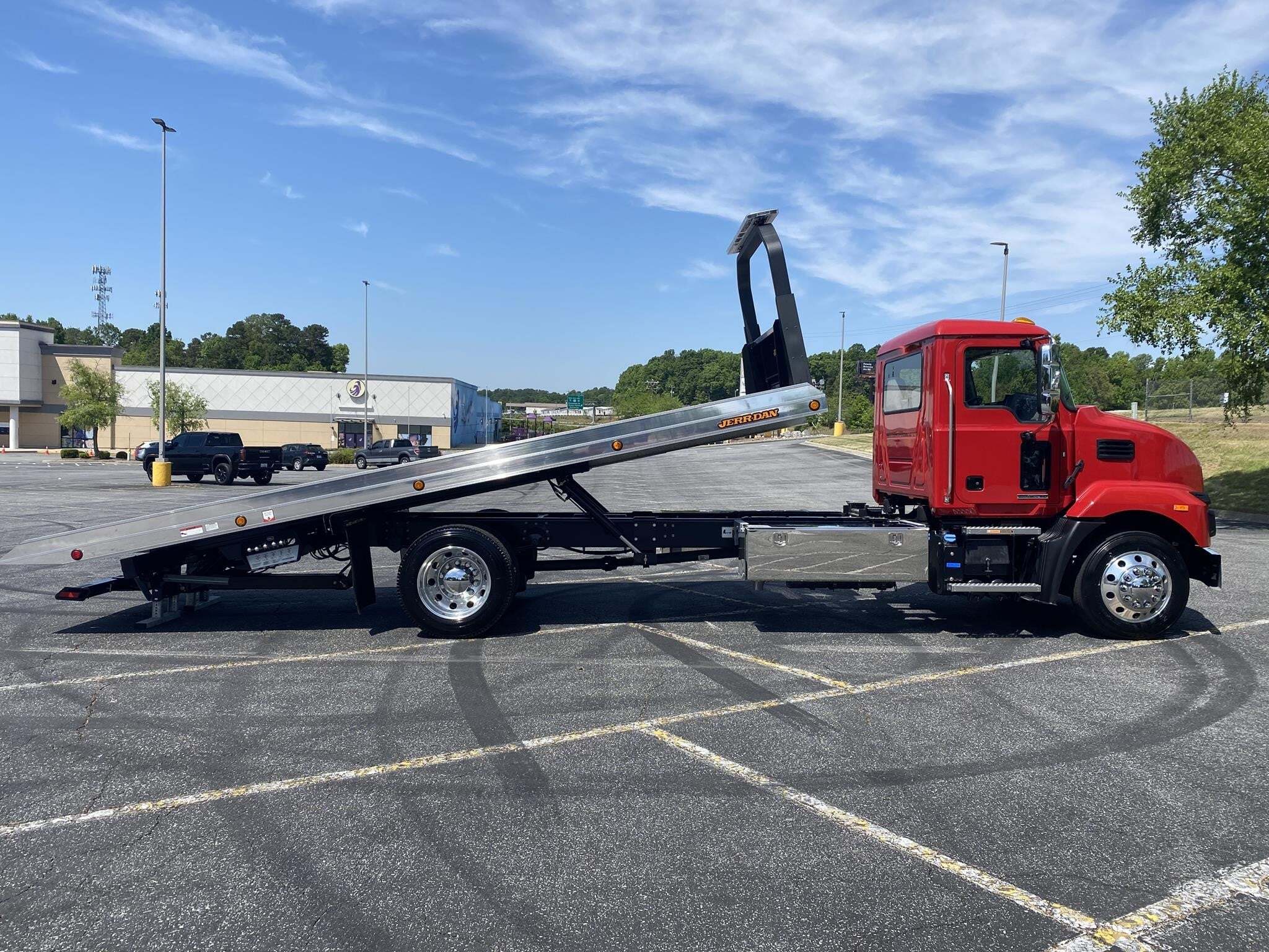 2024 MACK MD6 in Greensboro, NC