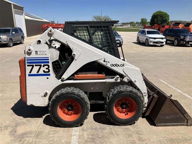 1998 BOBCAT 773 in Farley, IA