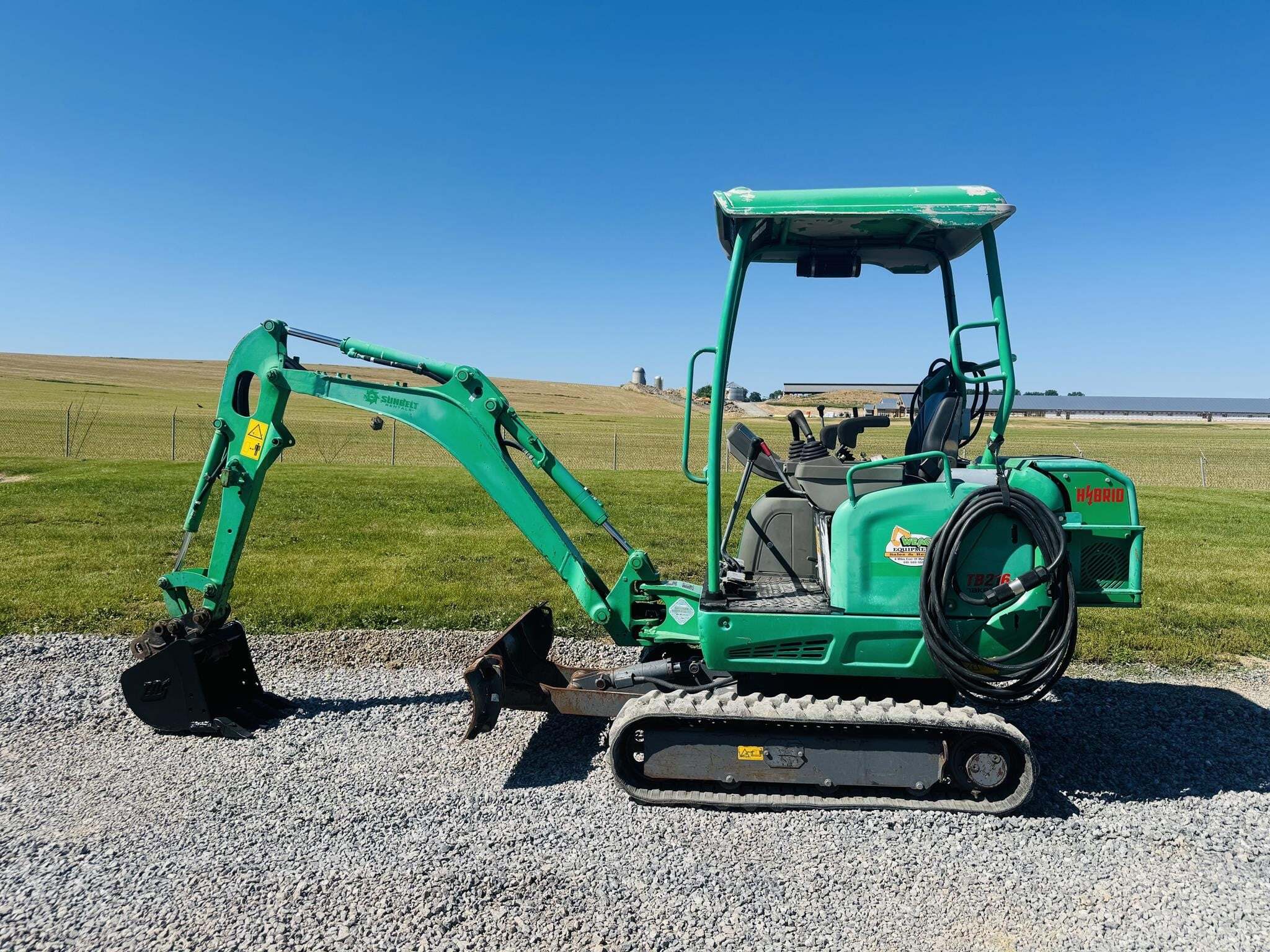 2018 TAKEUCHI TB216 in Womelsdorf, PA