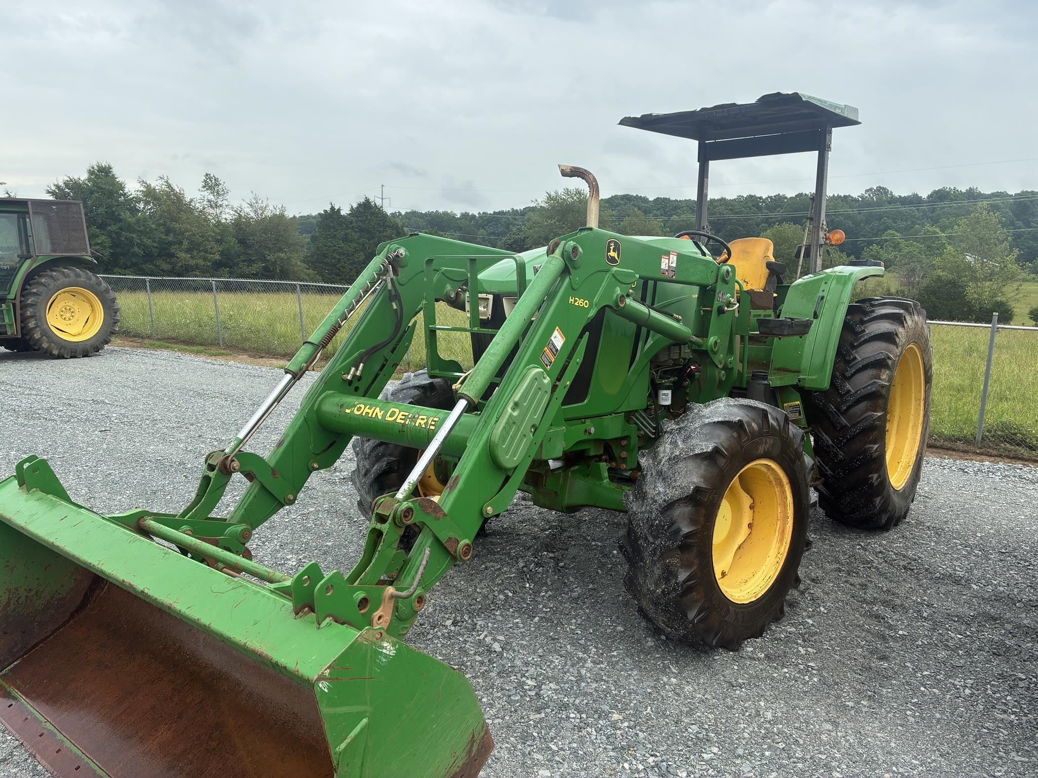 2013 JOHN DEERE 6105D in Athens, AL