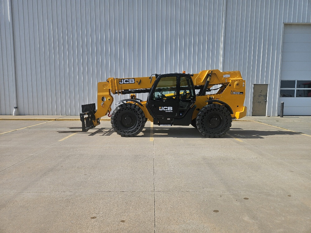 2024 JCB 509-42 in Wamego, KS