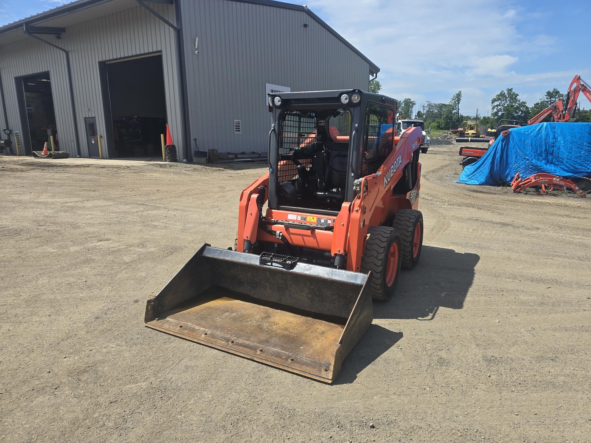 2020 KUBOTA SSV65 in Middletown, NY