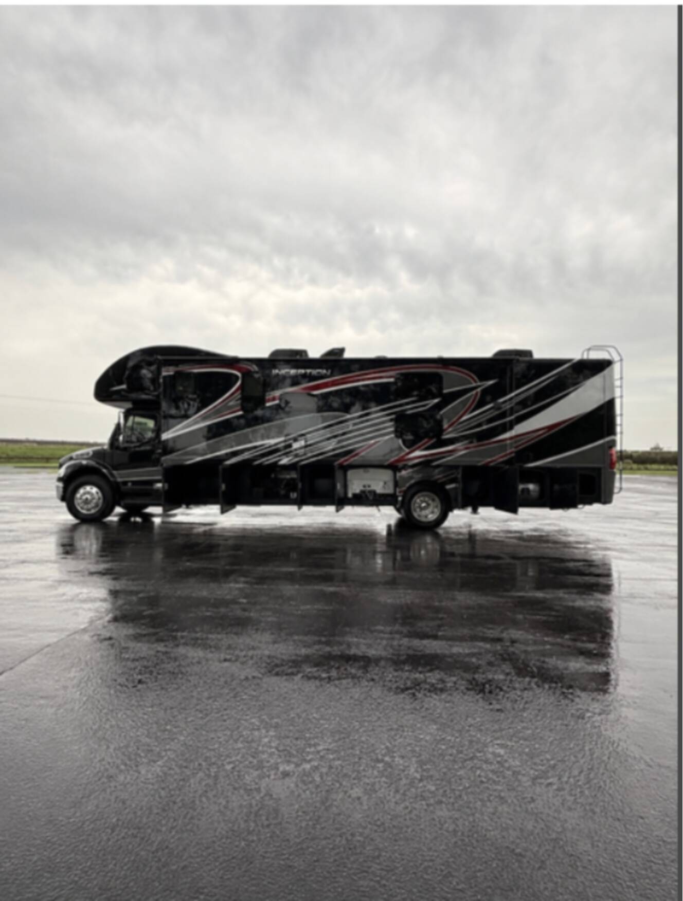 A photo of this 2024 Thor Motor Coach INCEPTION 38DX