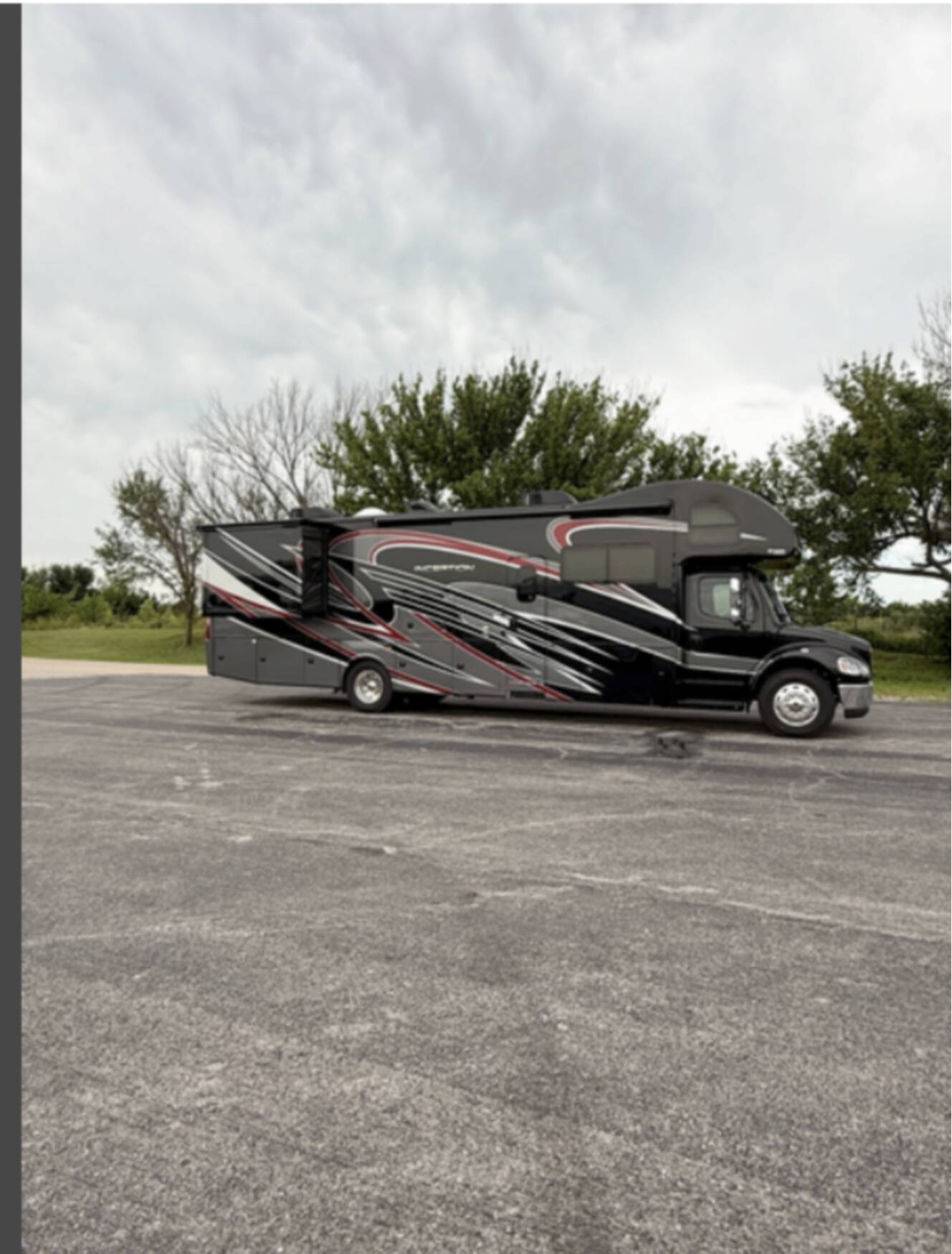 A photo of this 2024 Thor Motor Coach INCEPTION 38DX