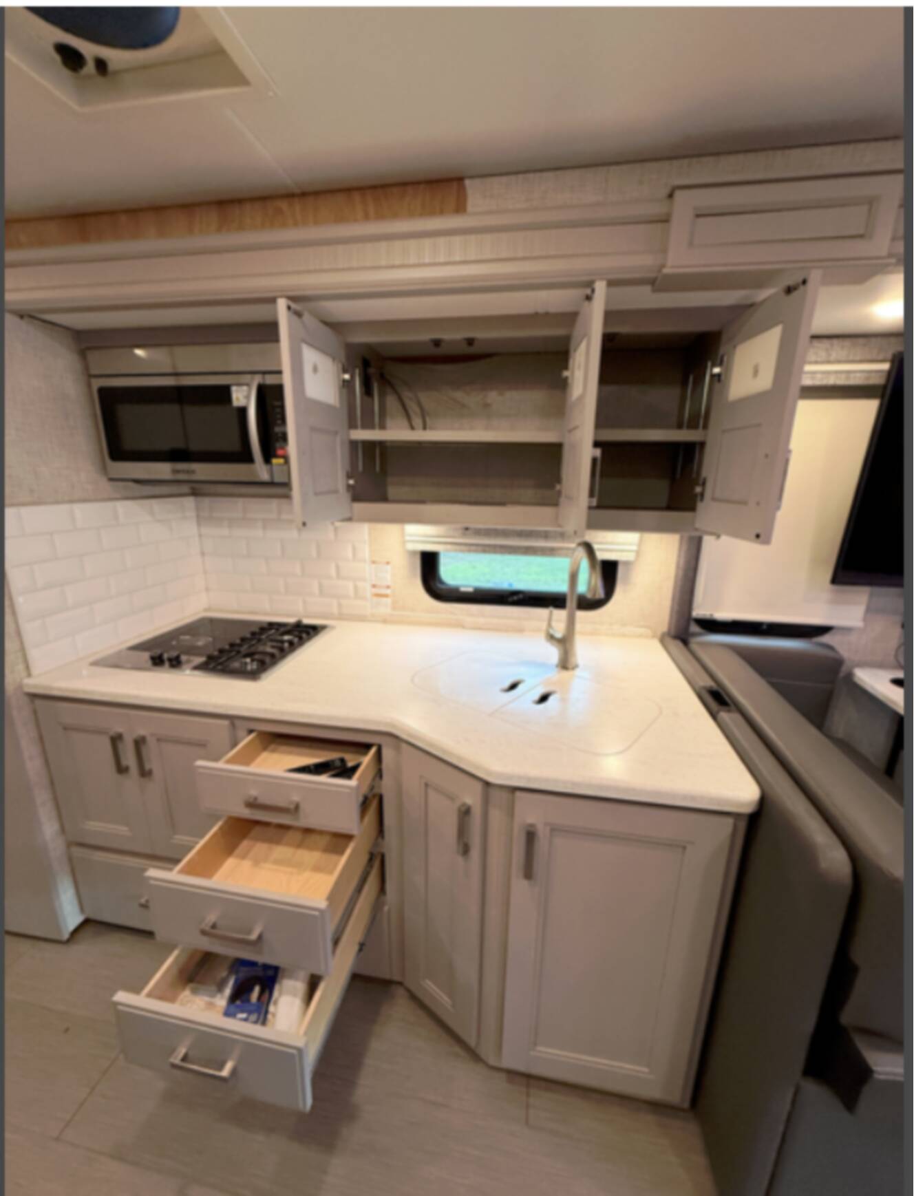 A photo of this 2024 Thor Motor Coach INCEPTION 38DX